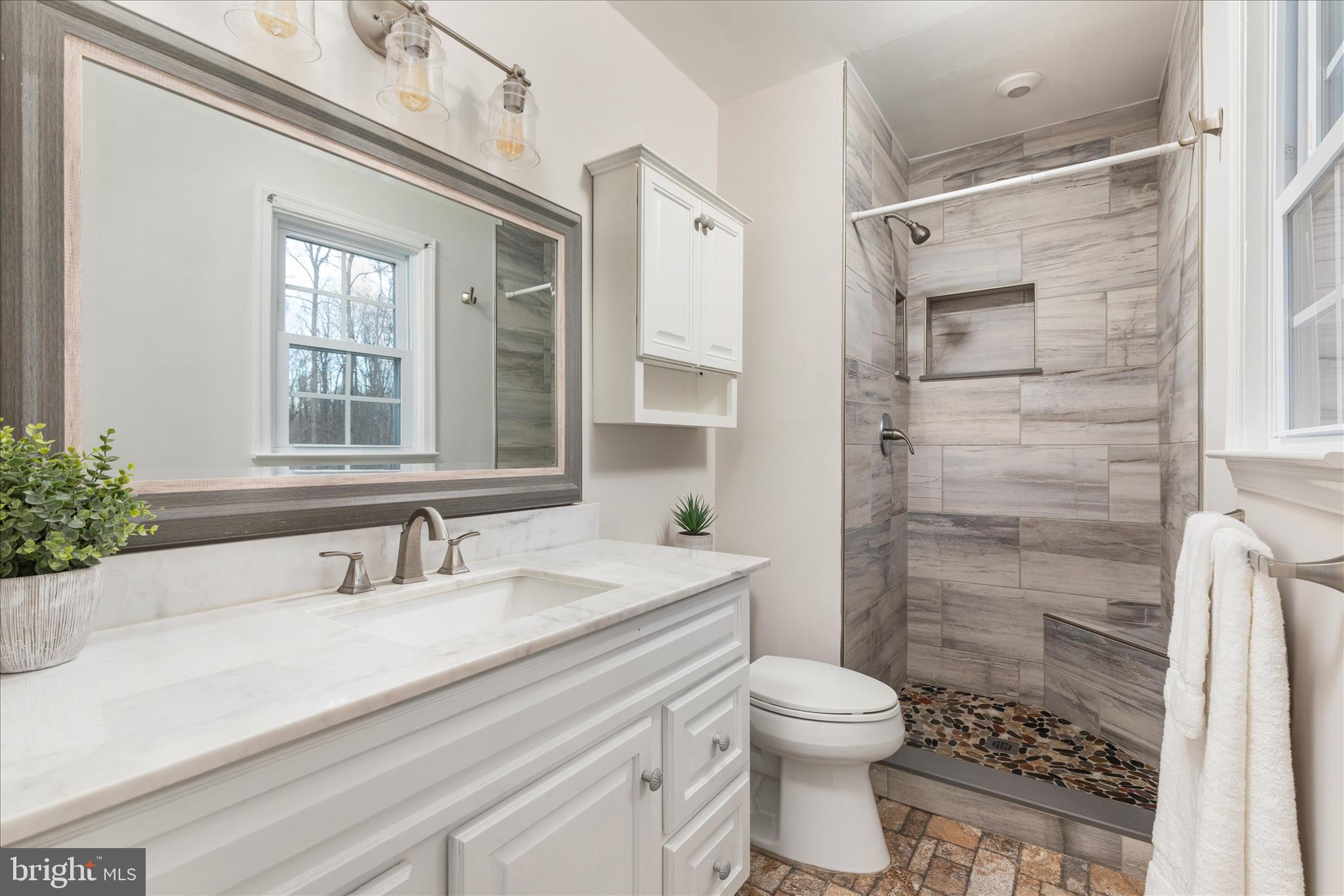 WATERFALL - Residential