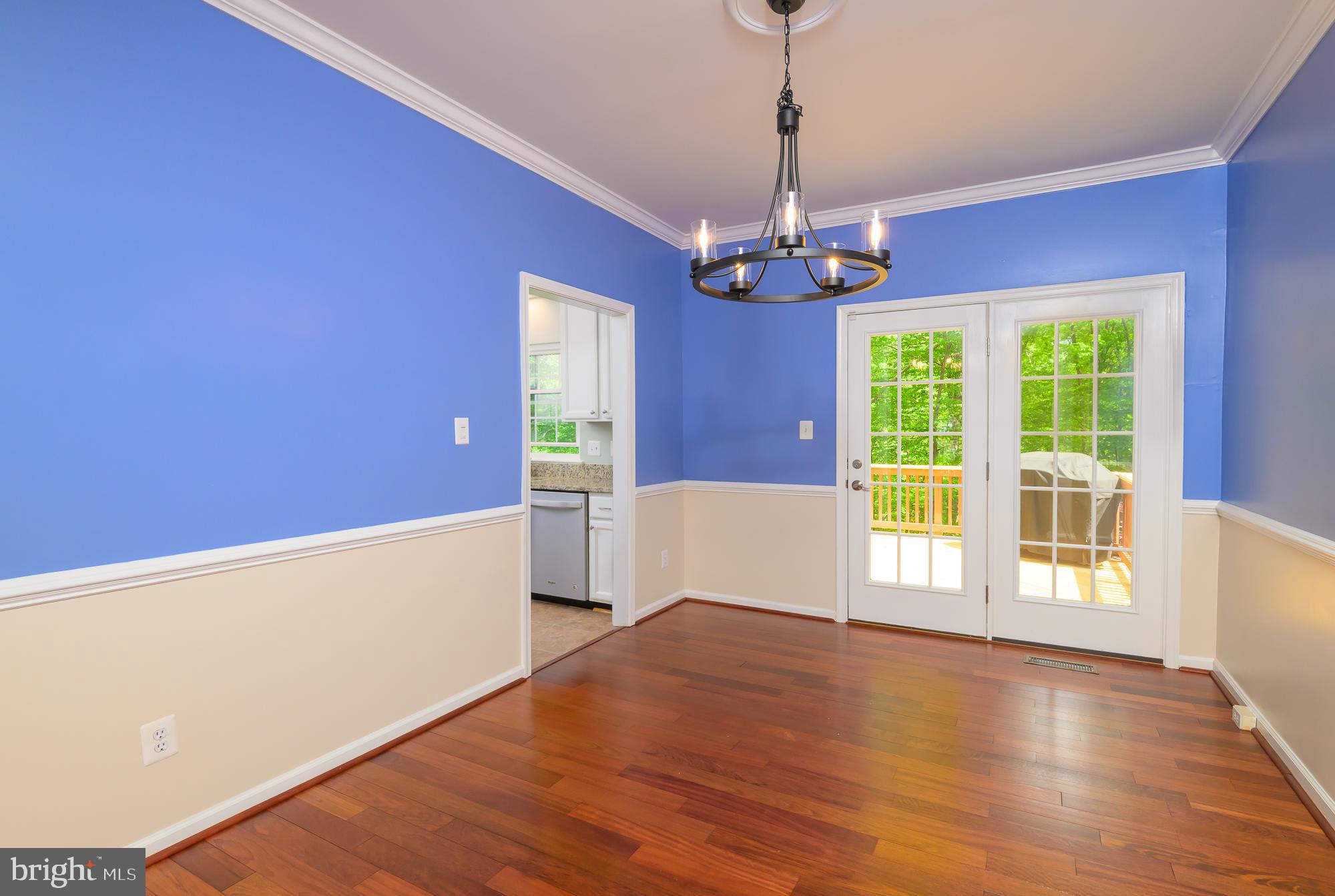 COMPTON VILLAGE - Residential