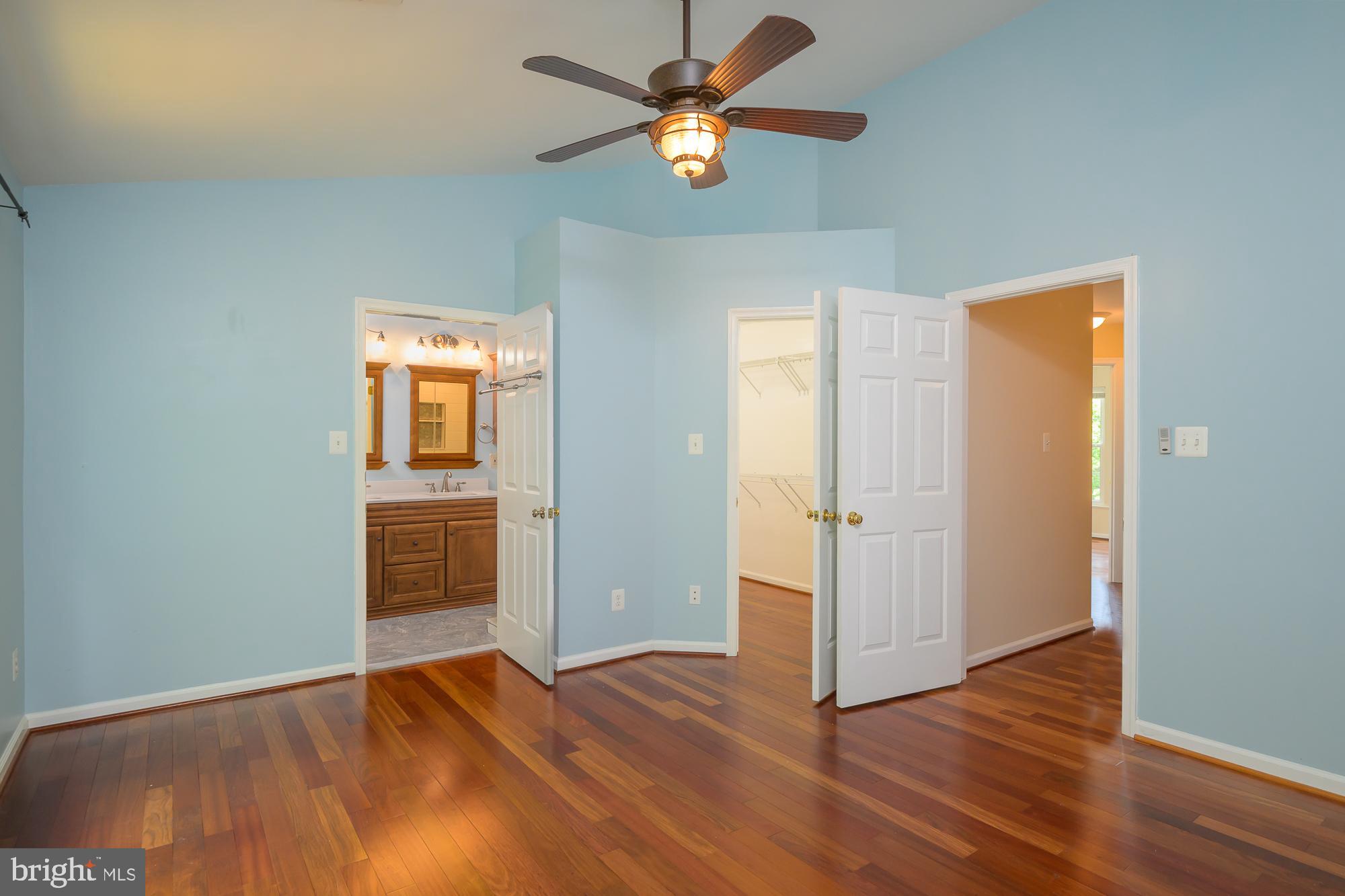 COMPTON VILLAGE - Residential