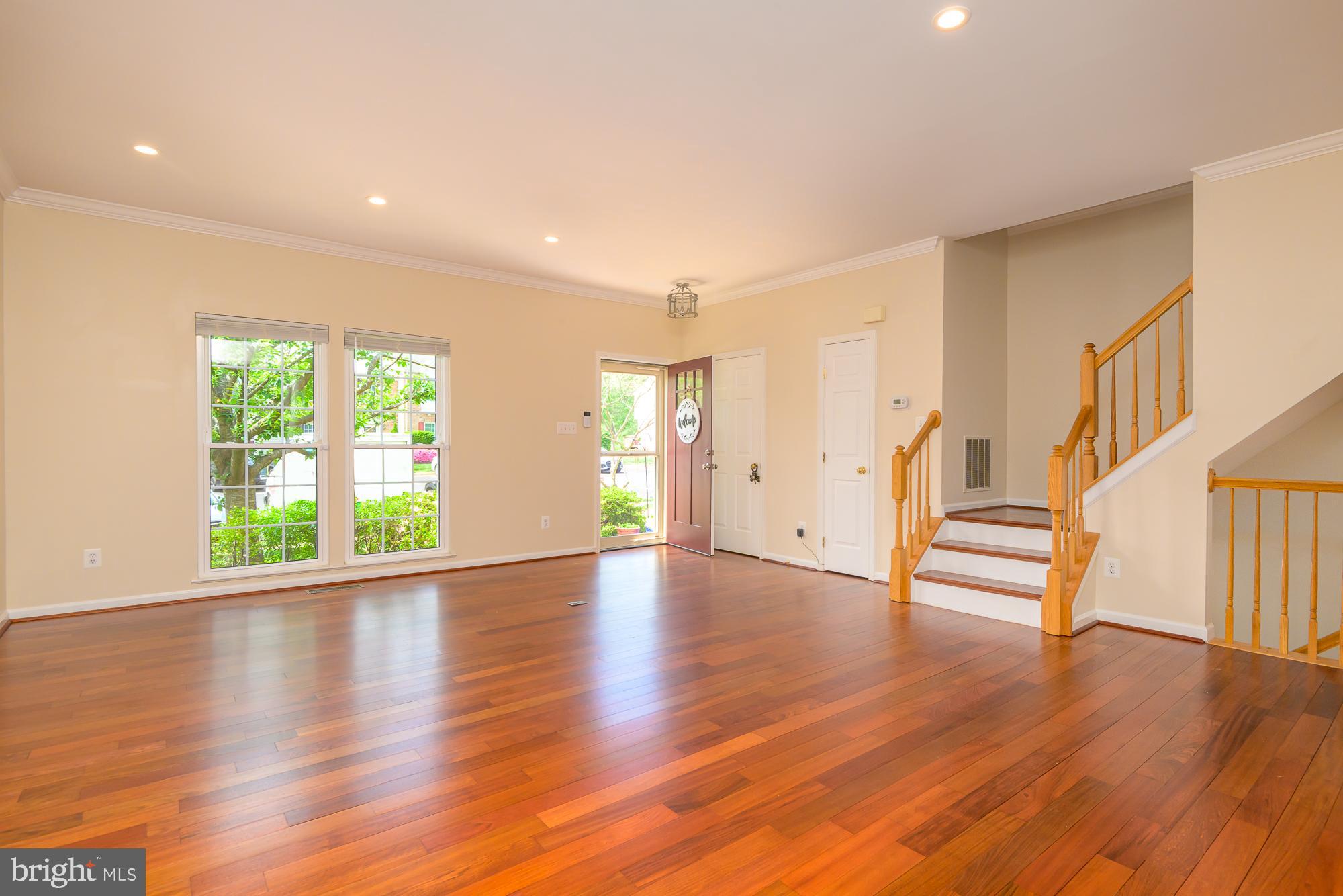 COMPTON VILLAGE - Residential