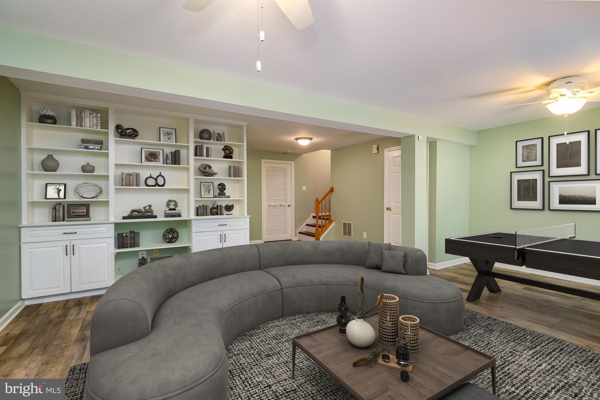 COMPTON VILLAGE - Residential