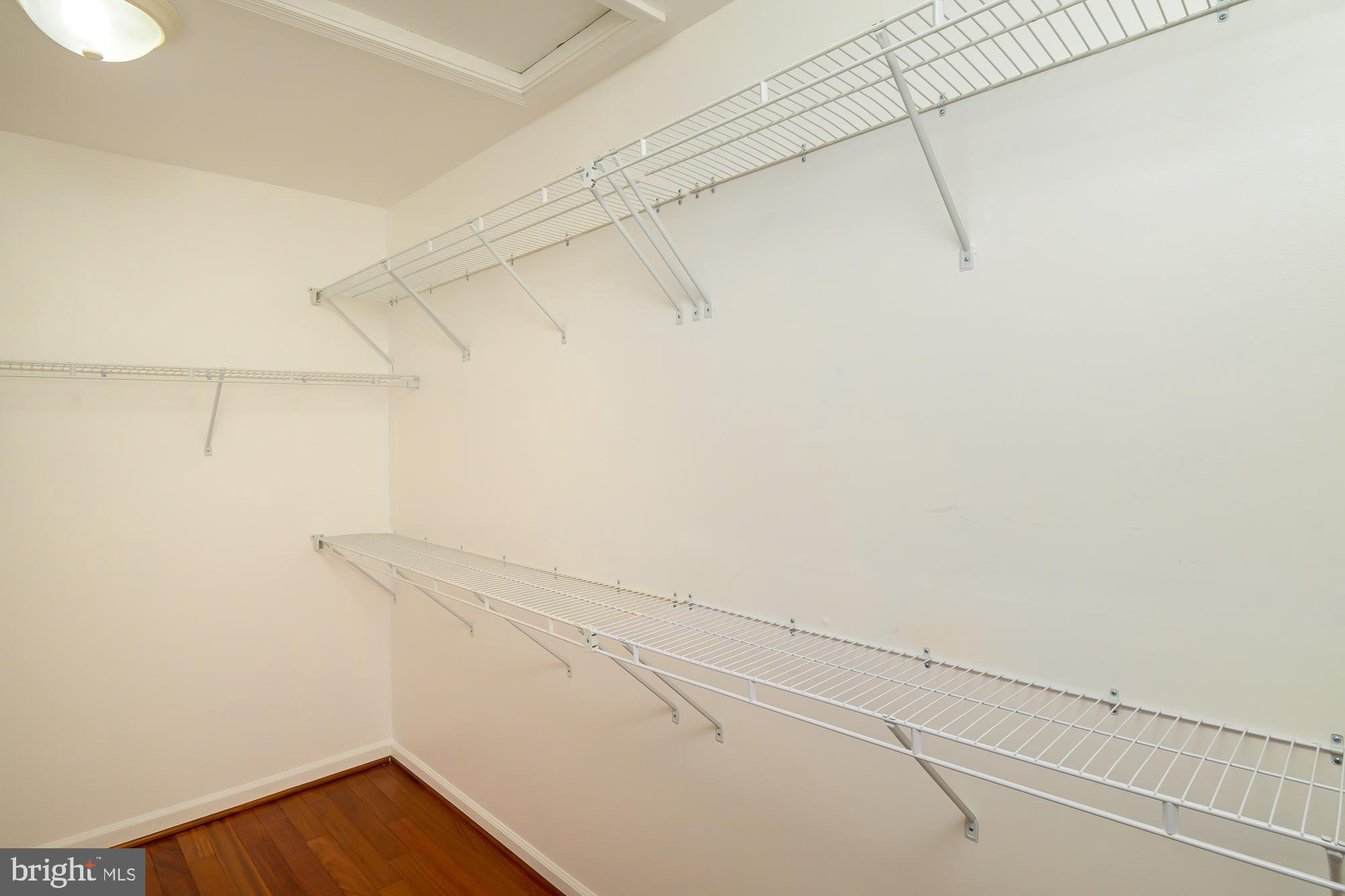 COMPTON VILLAGE - Residential