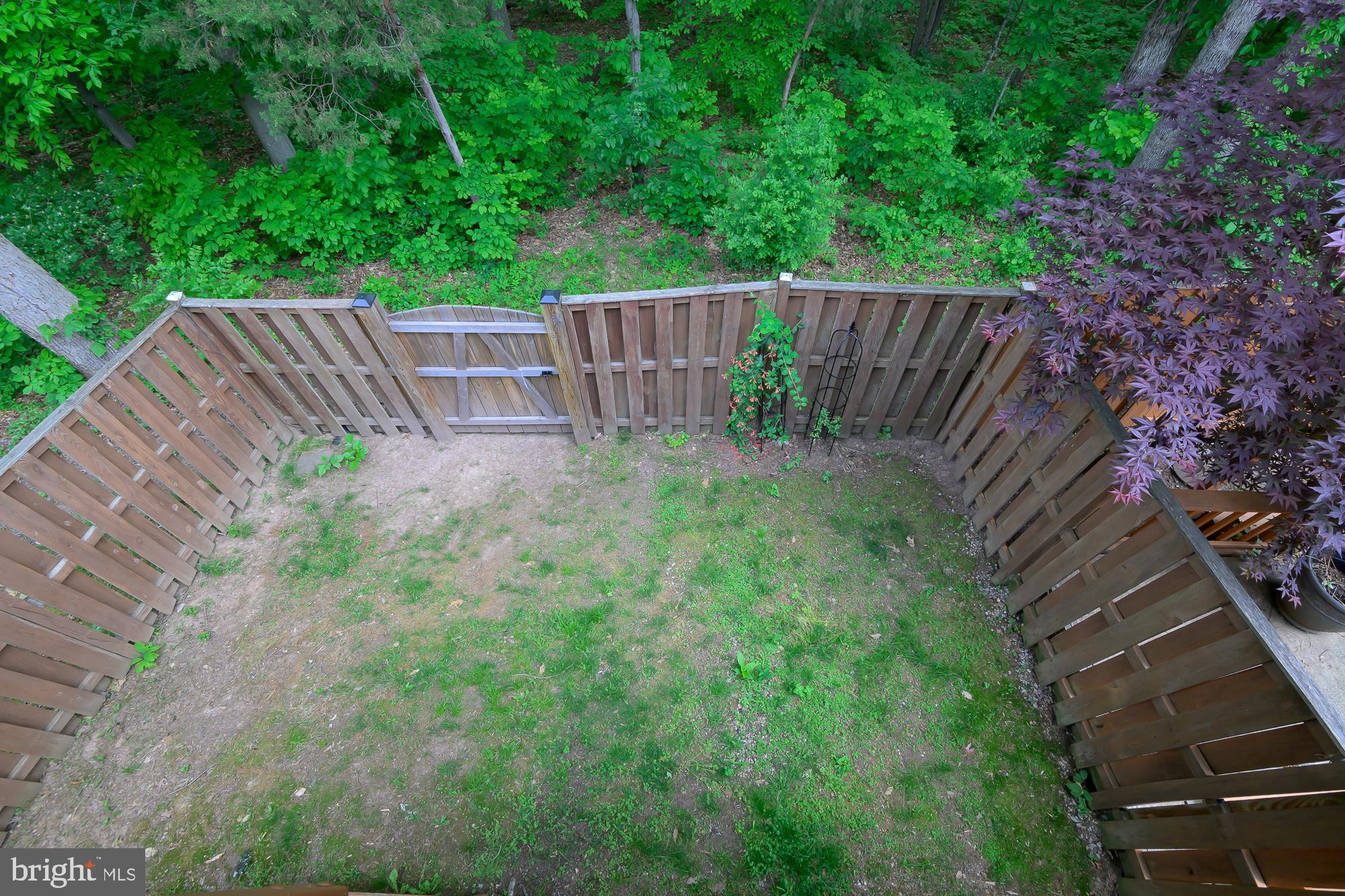 COMPTON VILLAGE - Residential