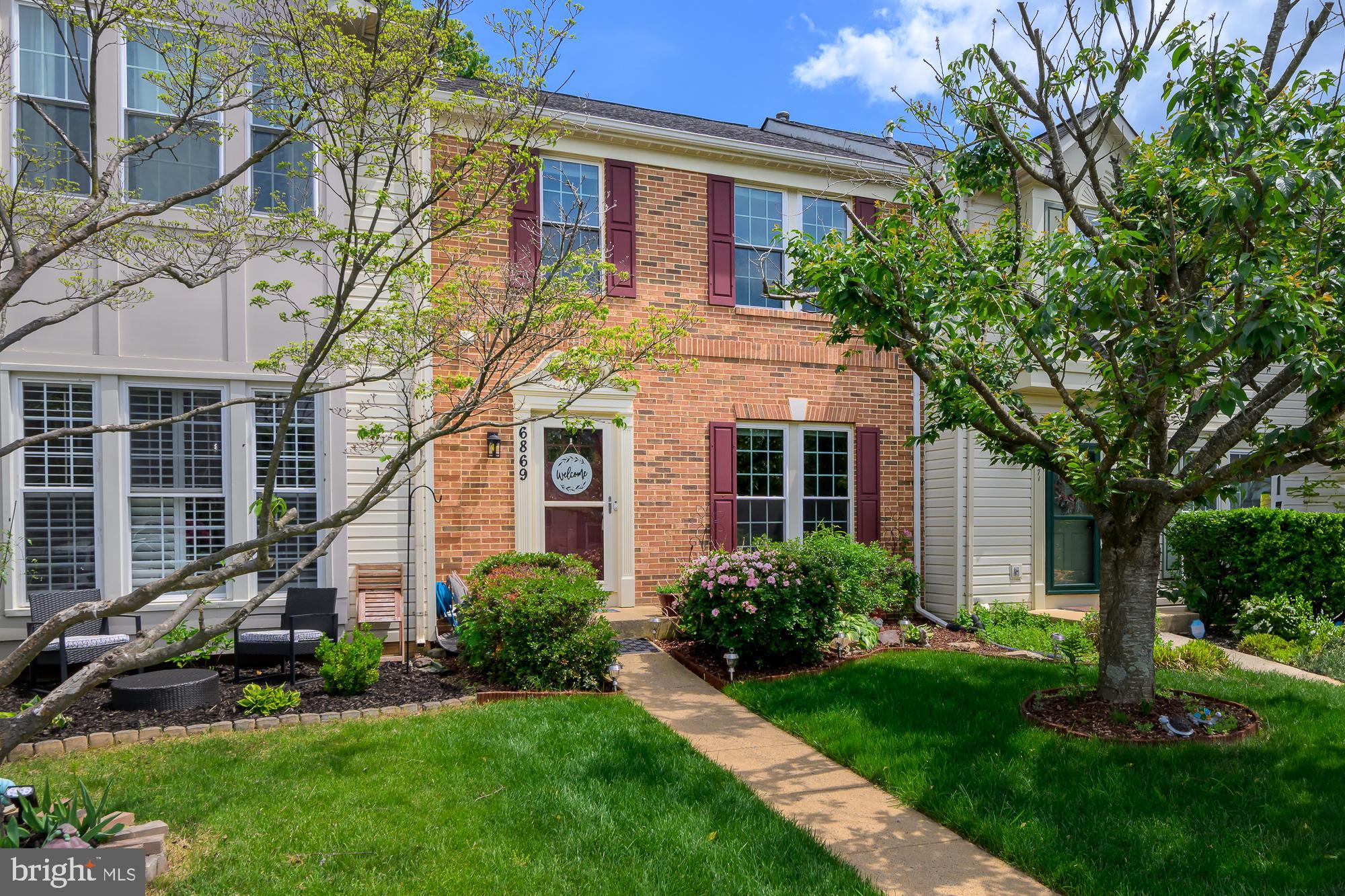 COMPTON VILLAGE - Residential