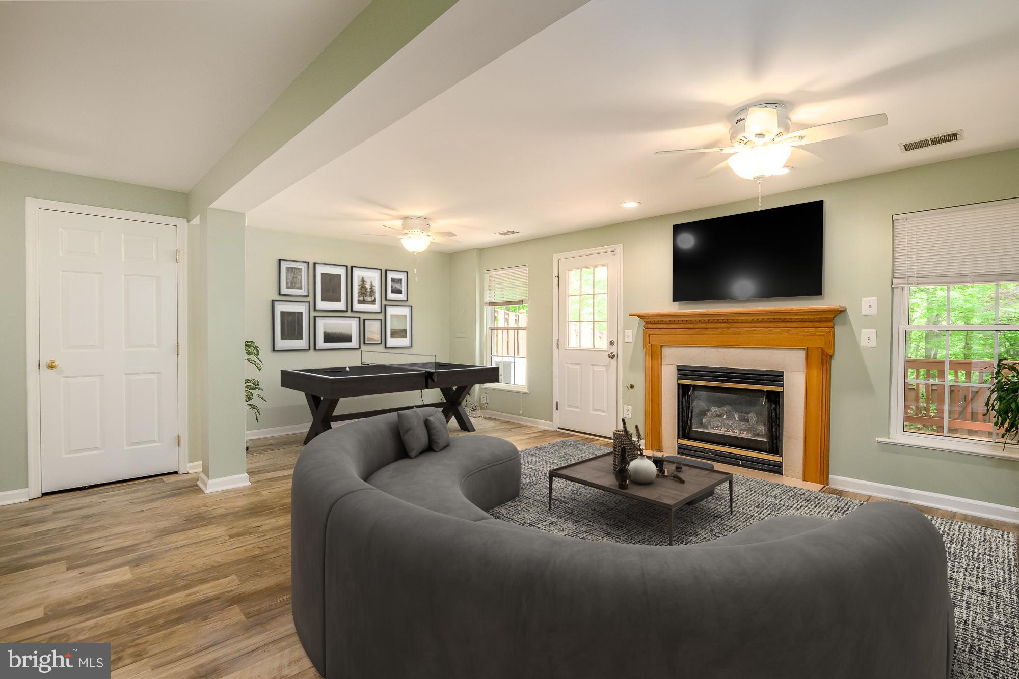 COMPTON VILLAGE - Residential