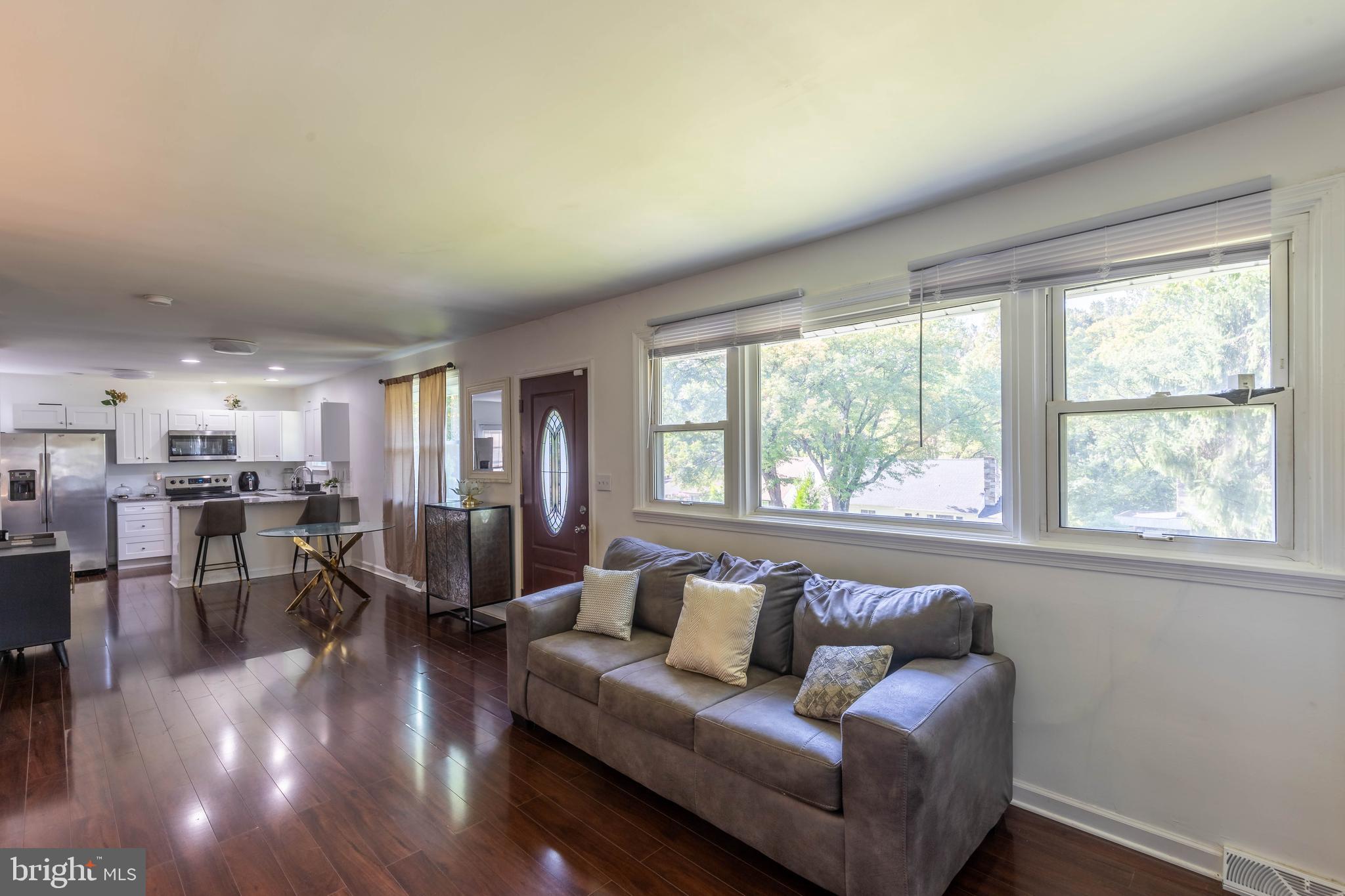 GLENDALE - Residential