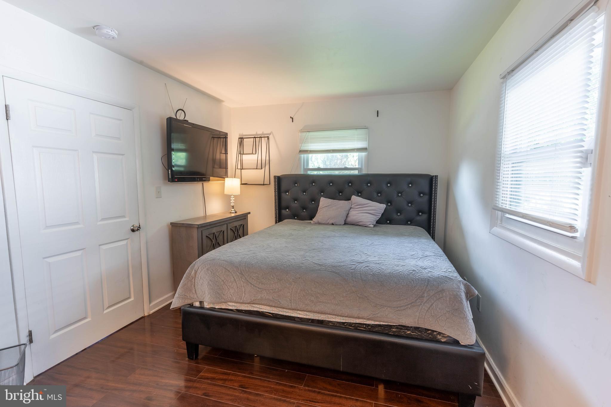 GLENDALE - Residential