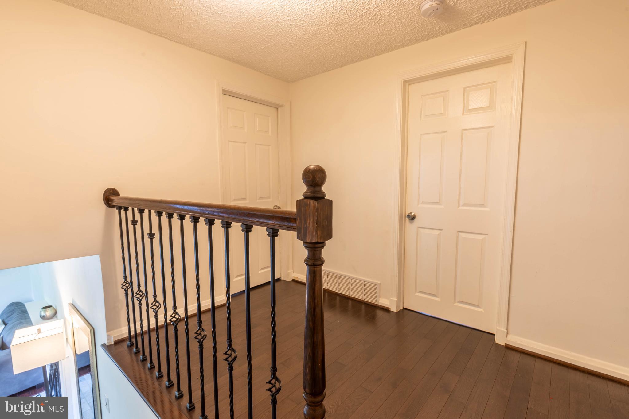 GLENDALE - Residential