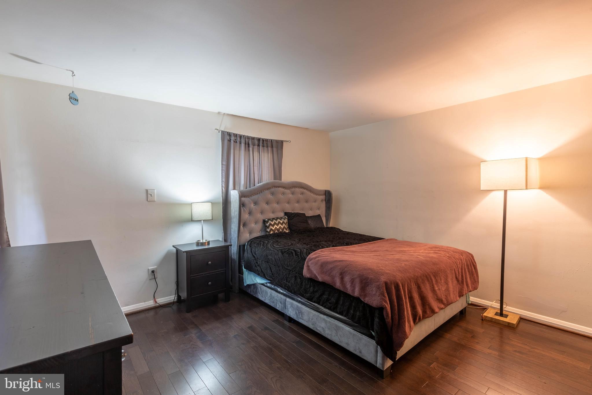 GLENDALE - Residential