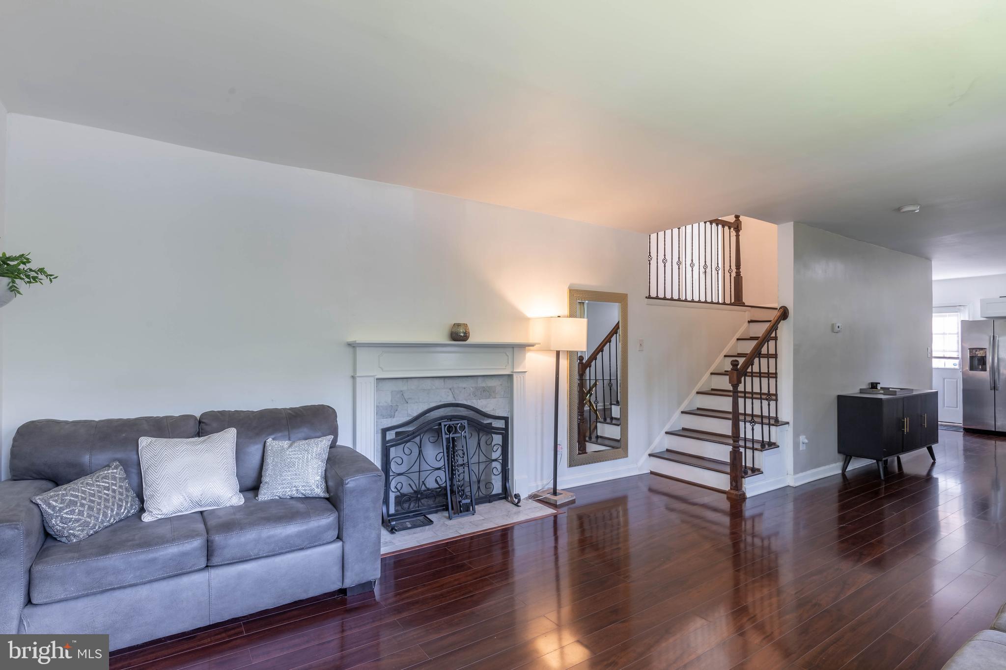 GLENDALE - Residential