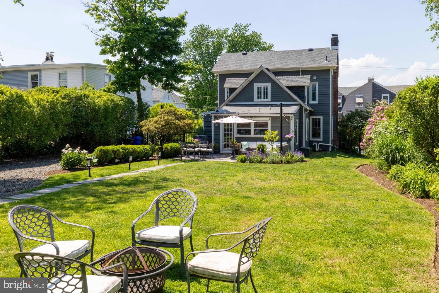 ELKINS PARK - Residential