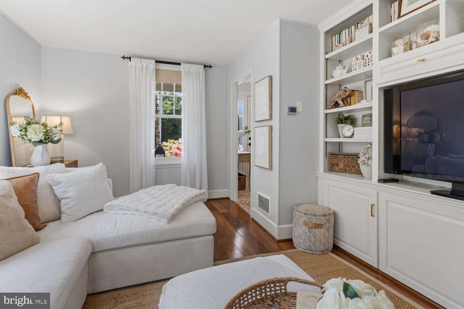ELKINS PARK - Residential