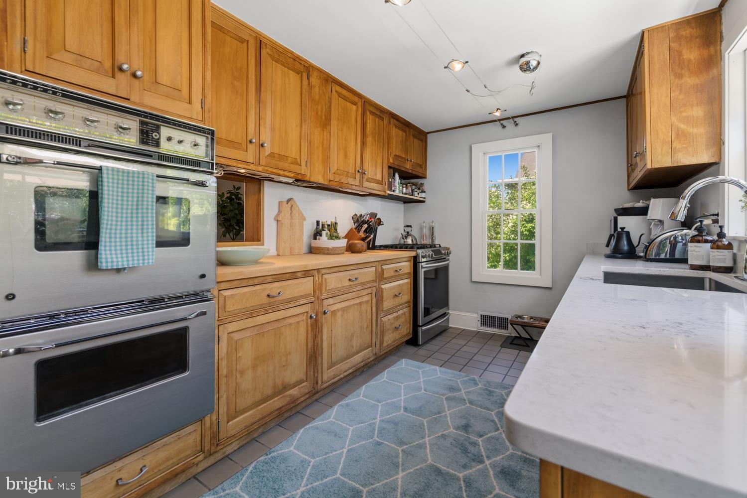 ELKINS PARK - Residential