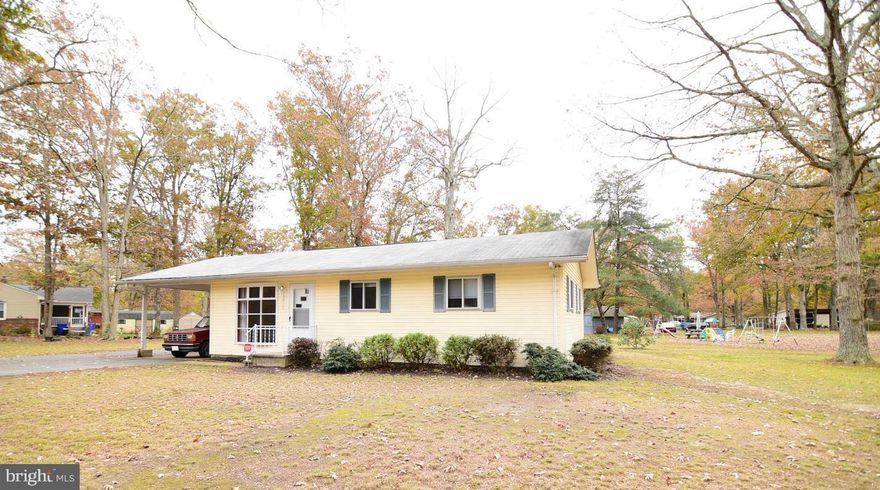 Excellent condition single family rambler in a quiet established neighborhood. Very close to Rt. 301 (Crain Hwy) for easy commute1035 square foot with 3 bedrooms, 1 bath, carport, closed in window  back porch, paved driveway on 3/4 acres.  Laundry room with washer & dryer, eat in kitchen, hardwood floors, Great Owners. Certified Lead Free by Md. Dept. of Environment. NO PETS. NO Smoking Inside. Good Credit