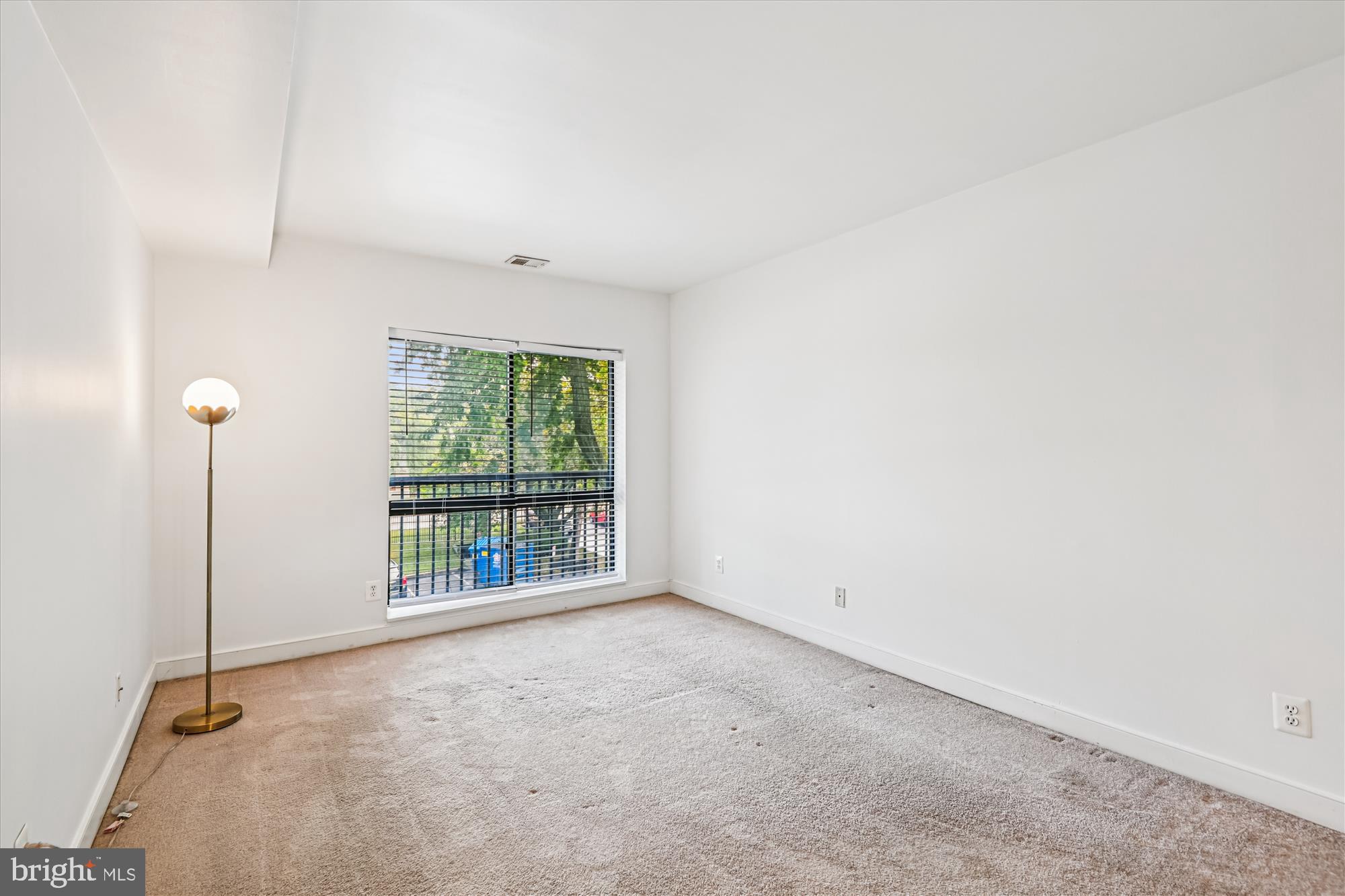 NORTH GREEN CONDOMINIUMS - Residential