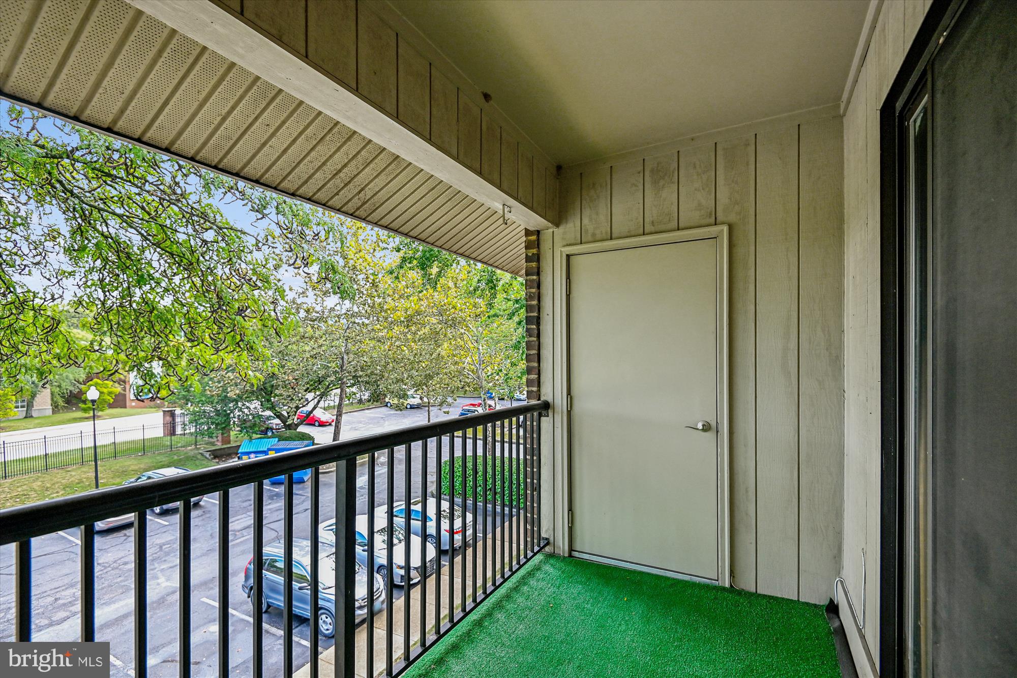 NORTH GREEN CONDOMINIUMS - Residential