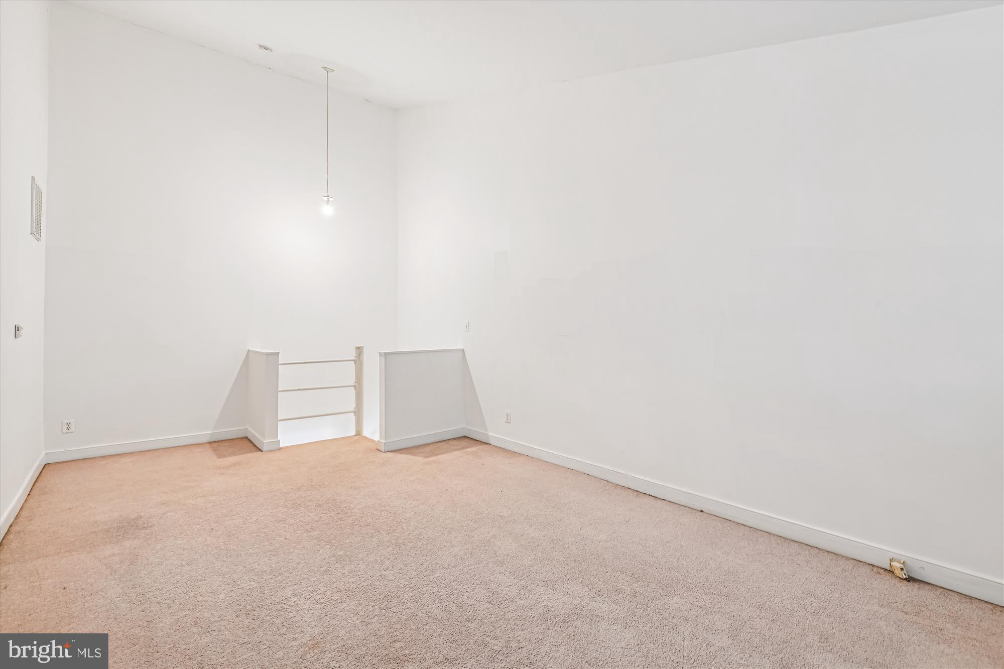 NORTH GREEN CONDOMINIUMS - Residential