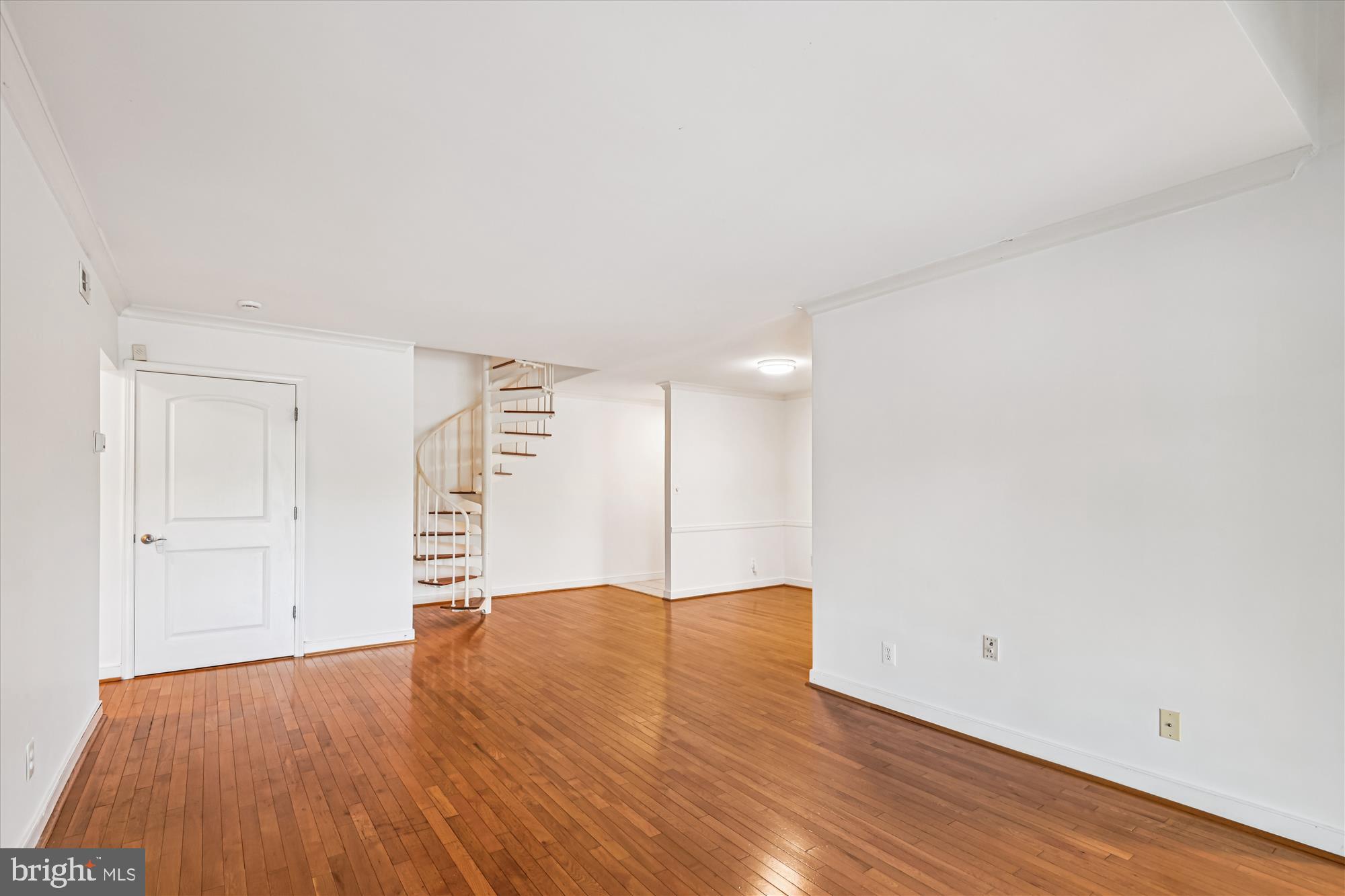 NORTH GREEN CONDOMINIUMS - Residential