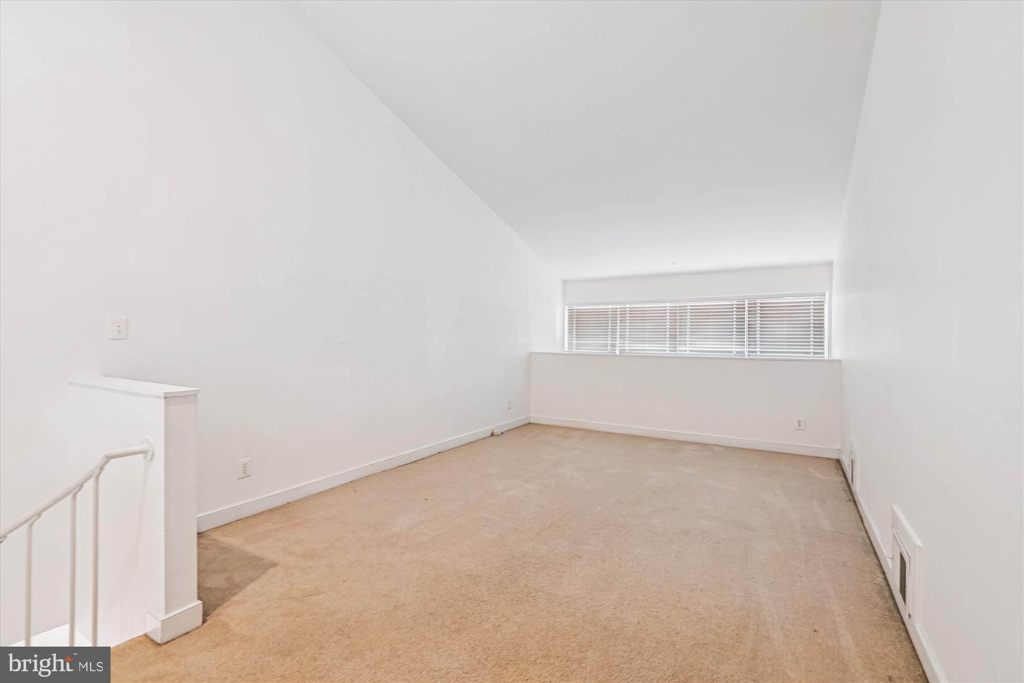 NORTH GREEN CONDOMINIUMS - Residential