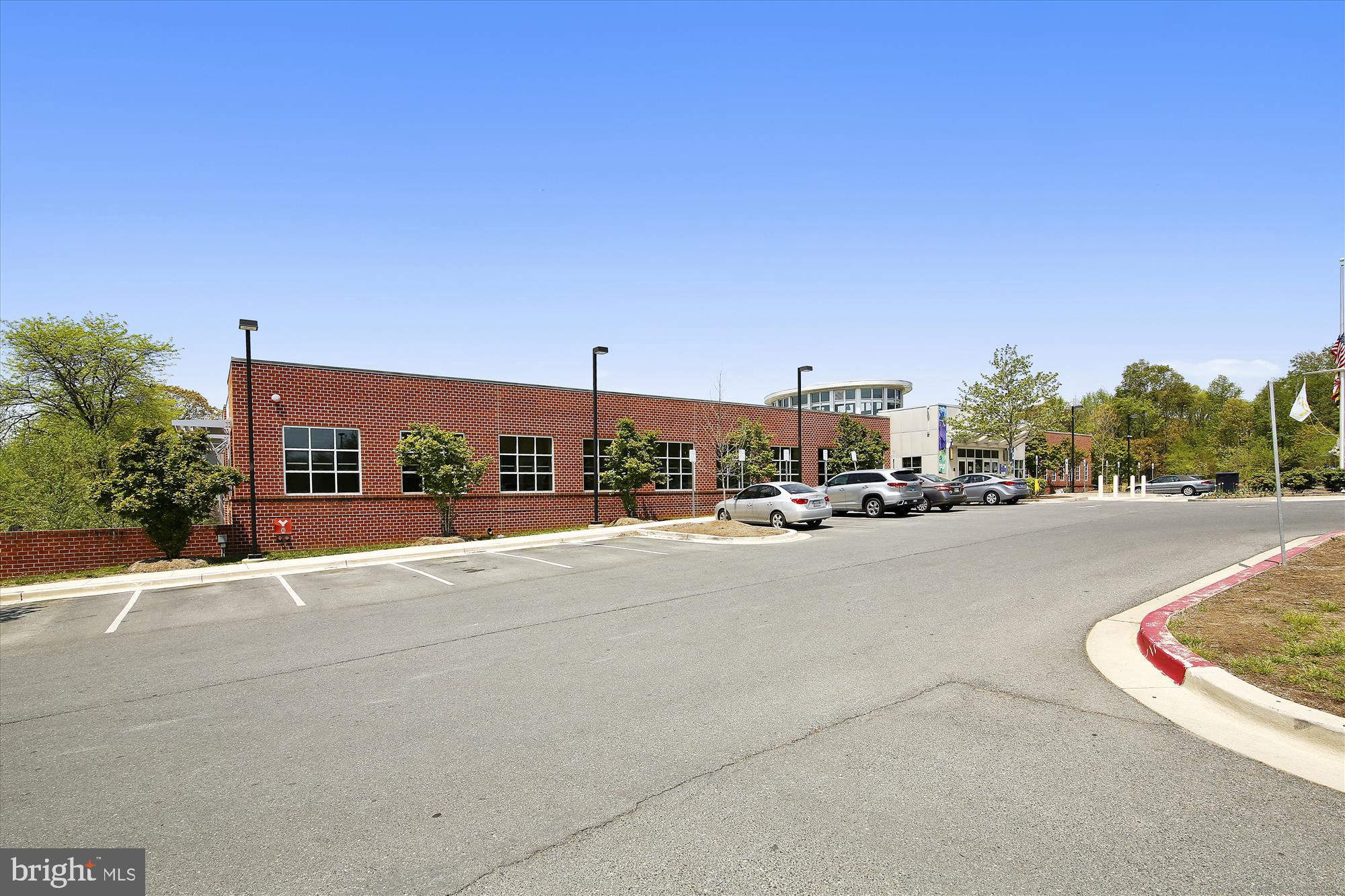 NORTH GREEN CONDOMINIUMS - Residential