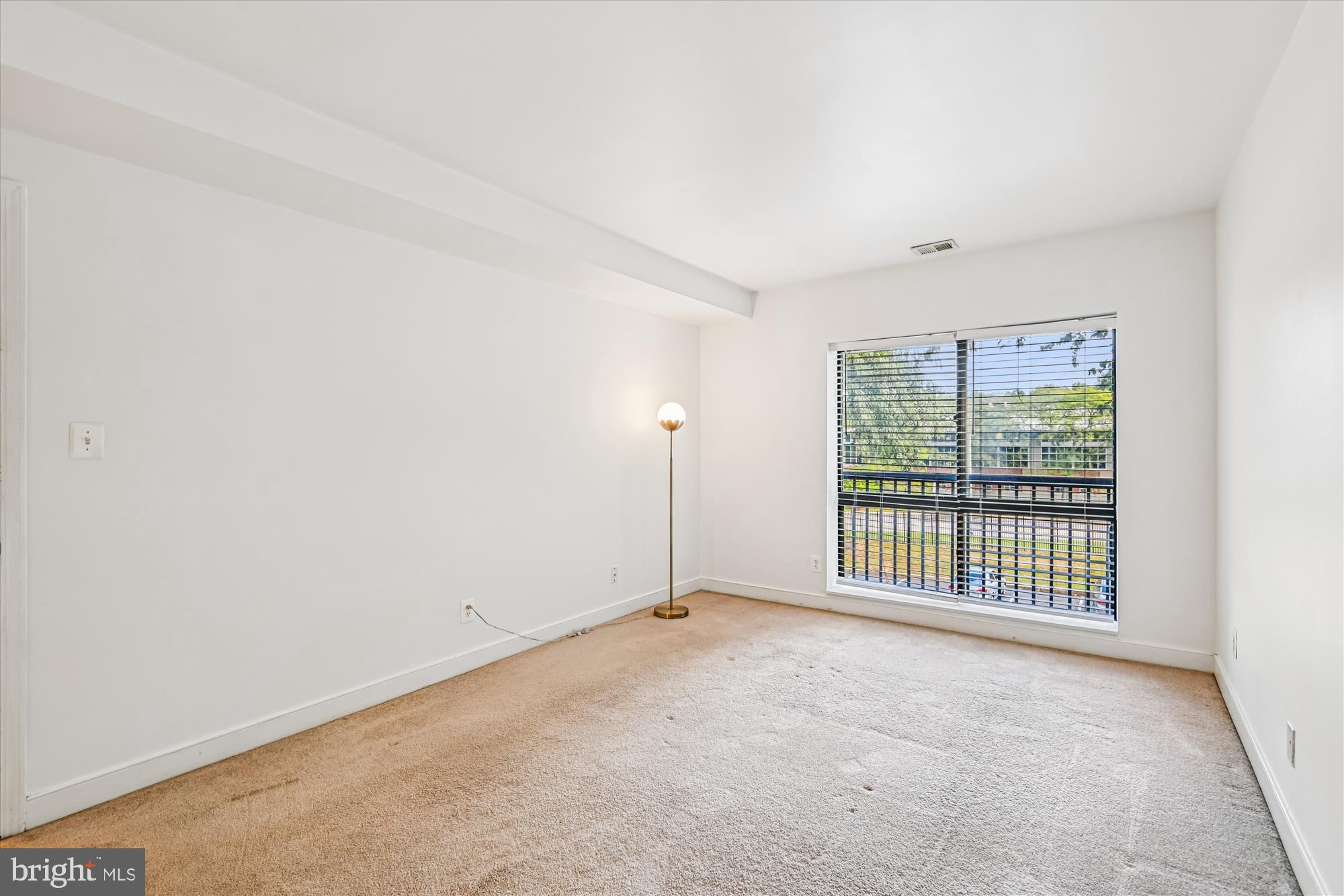 NORTH GREEN CONDOMINIUMS - Residential