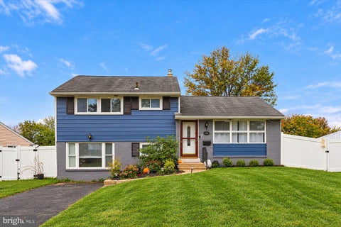 Photo of 2738 Rossiter Avenue, ABINGTON, PA 19001 (MLS # PAMC2197622)