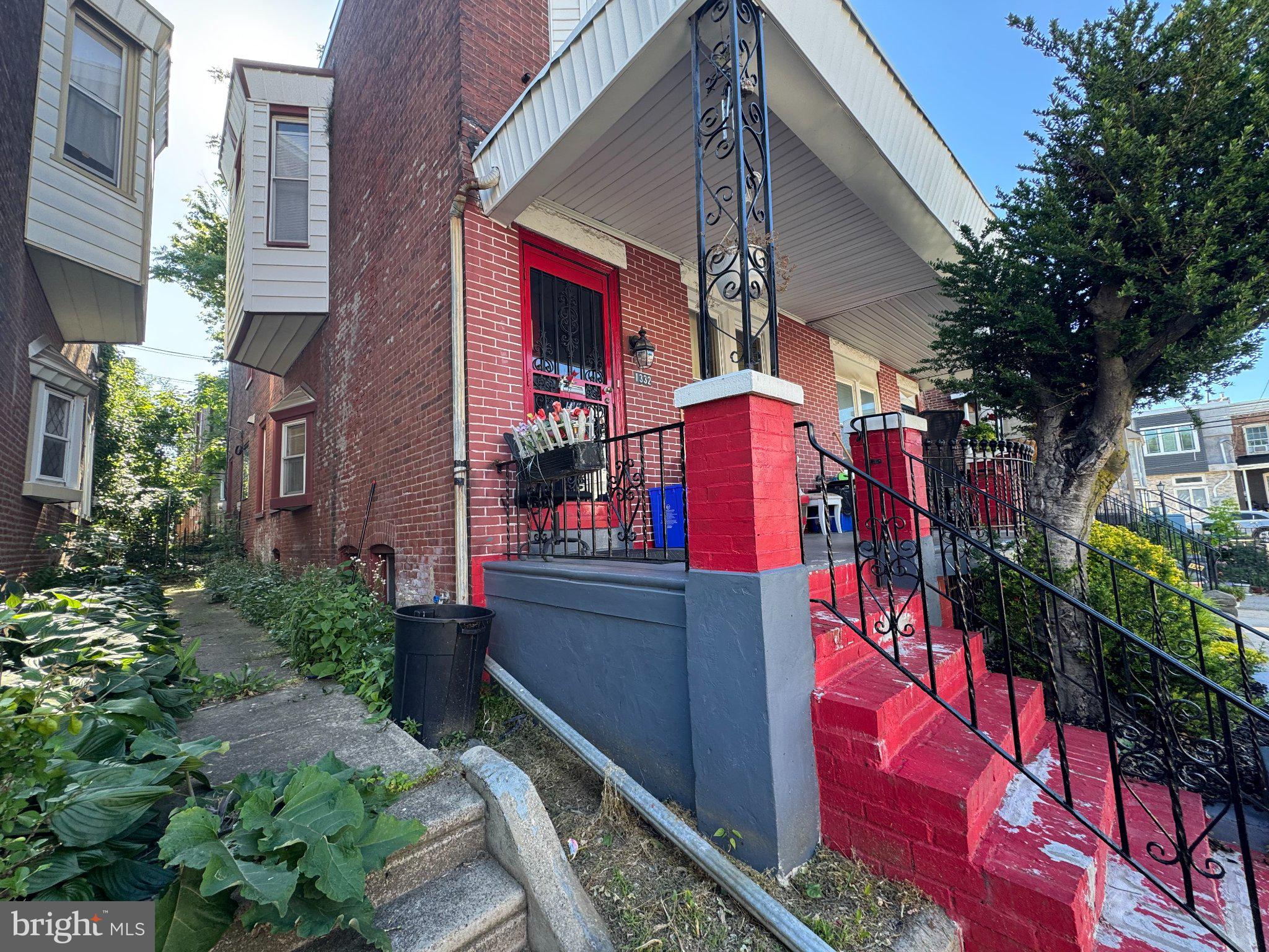 1332 N FRAZIER STREET