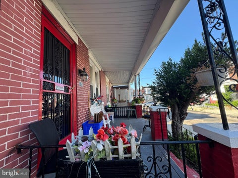 Townhouse For Sale - 1332 N Frazier Street<br/> PHILADELPHIA, PA 19131