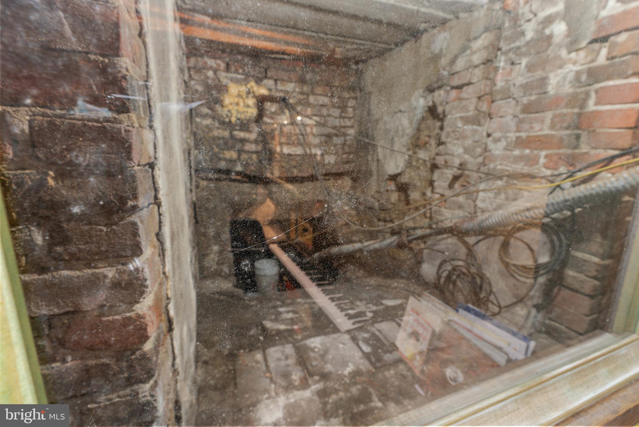 SOCIETY HILL - Commercial Sale