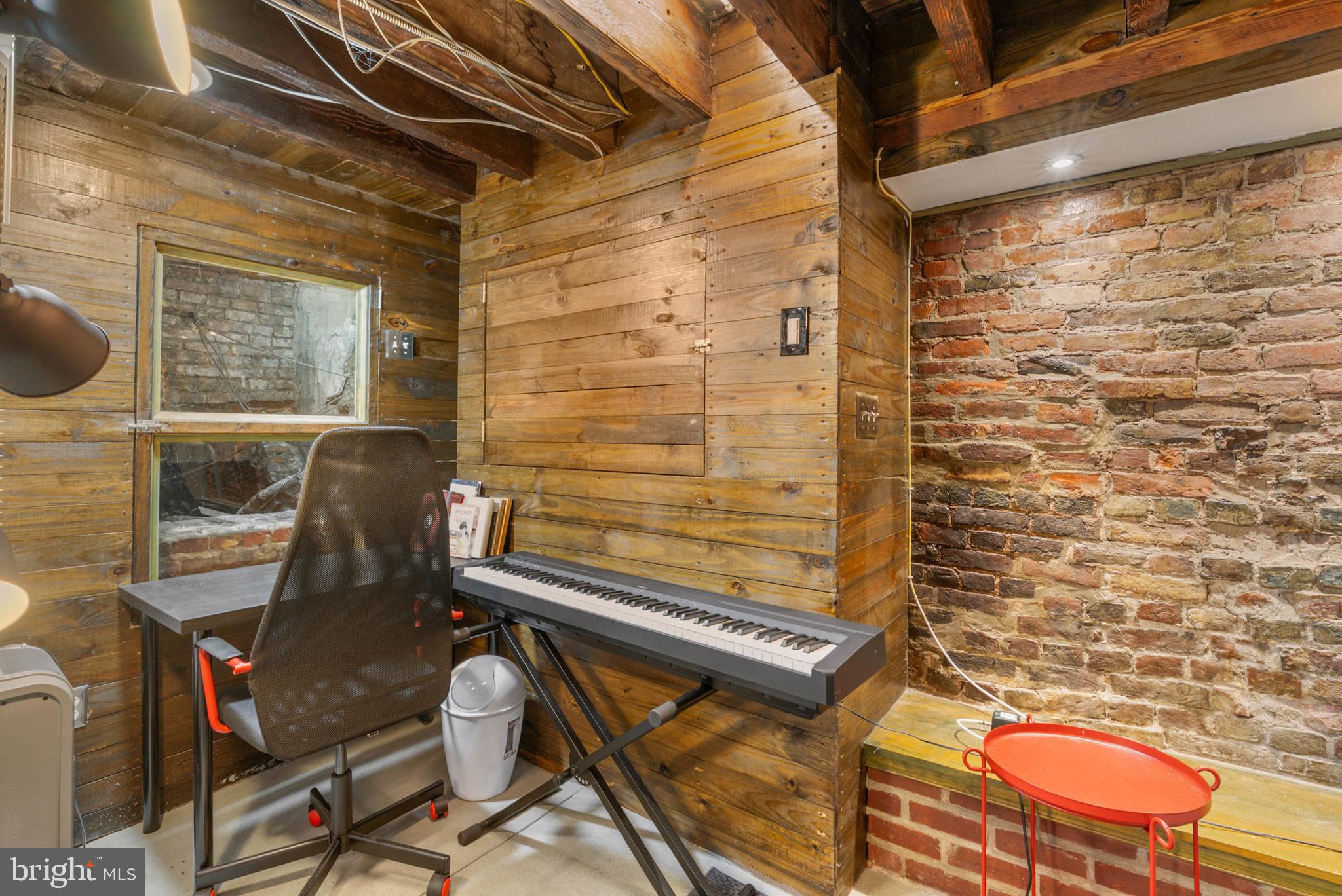 SOCIETY HILL - Commercial Sale