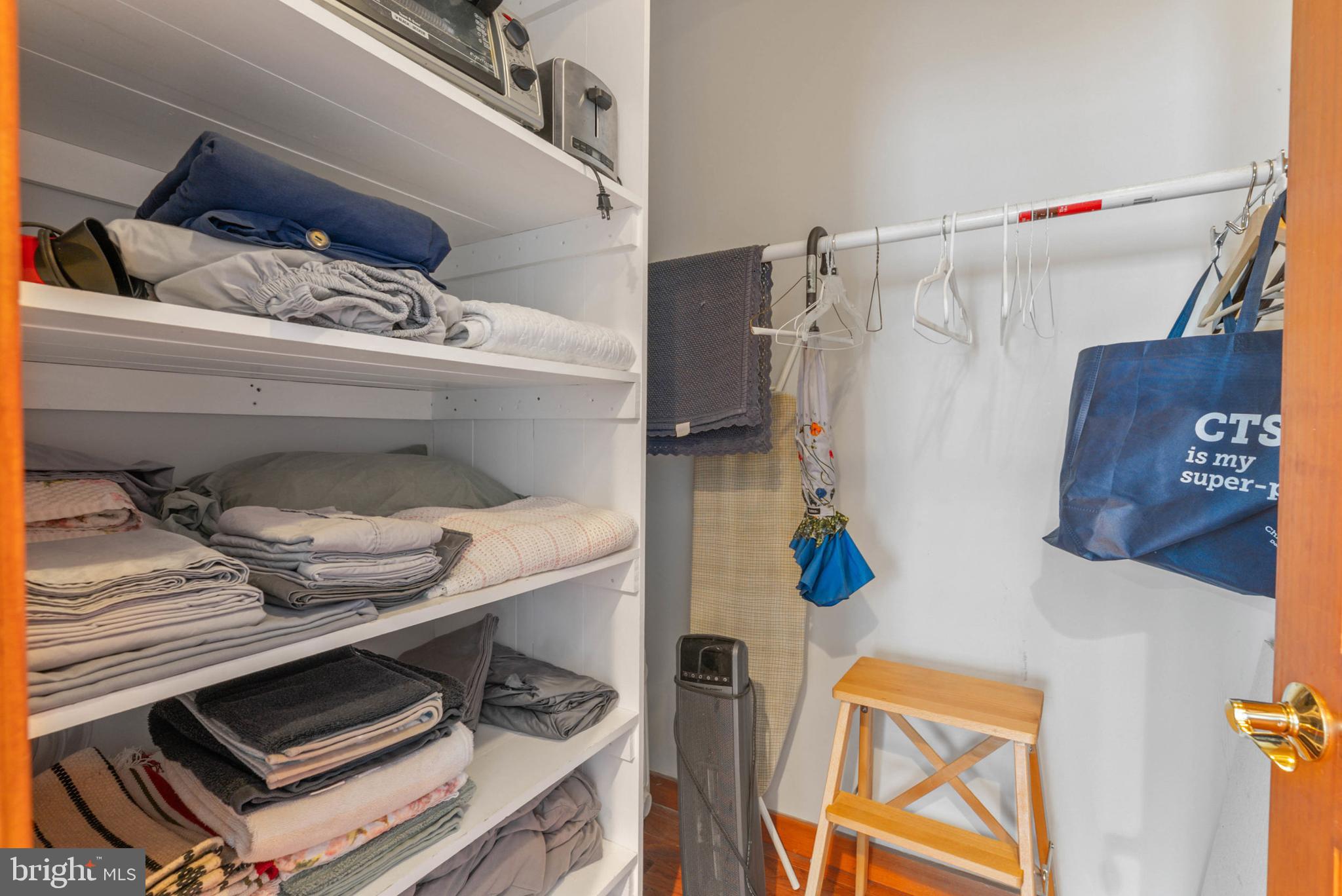 SOCIETY HILL - Commercial Sale