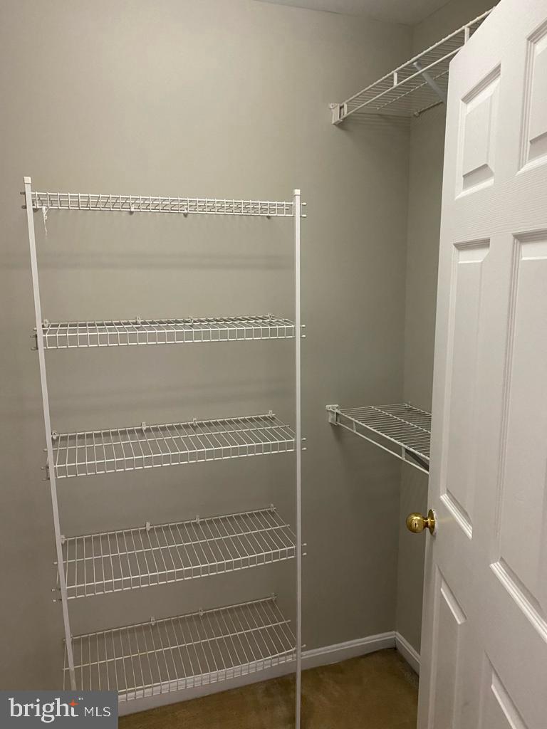 MCNAIR FARMS - Residential Lease