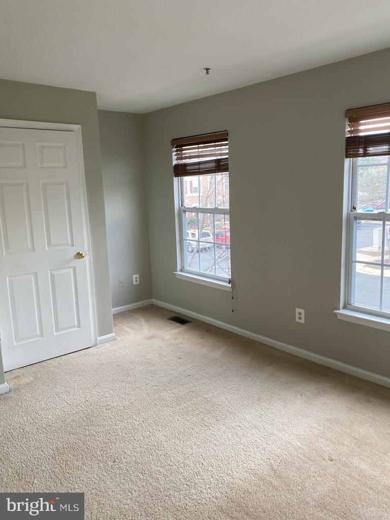 MCNAIR FARMS - Residential Lease