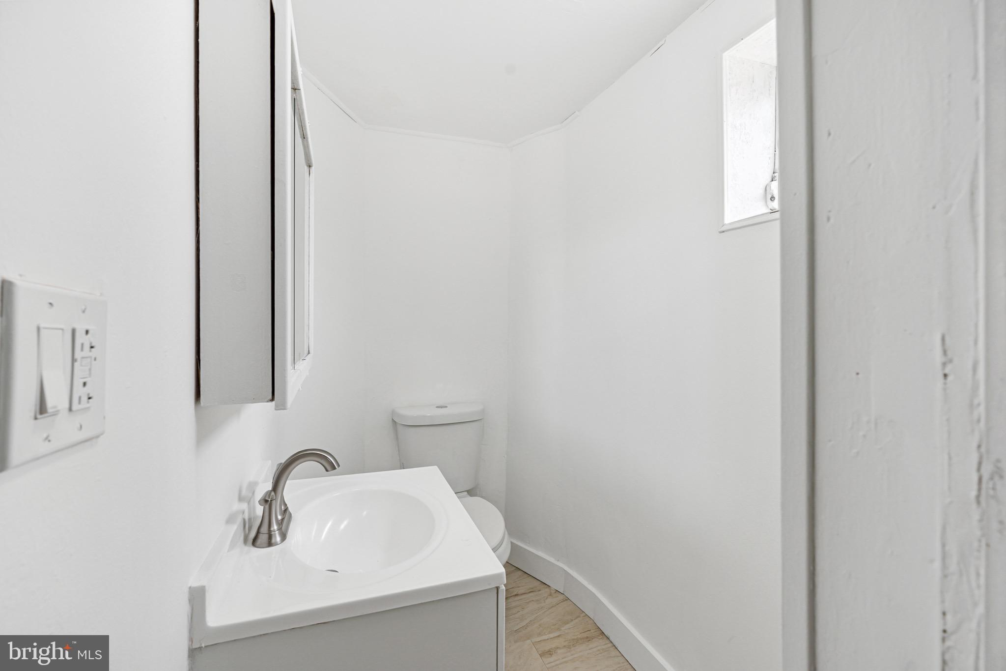 KENSINGTON - Residential