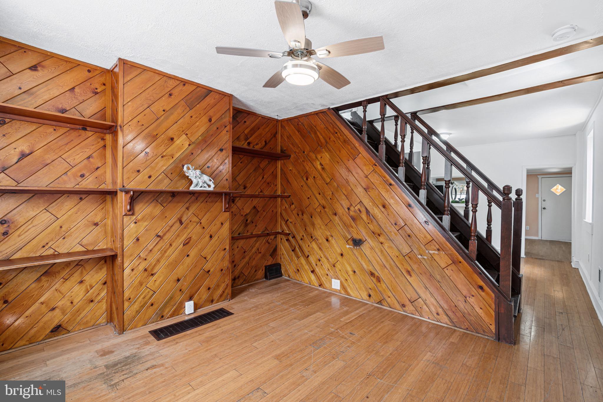 KENSINGTON - Residential