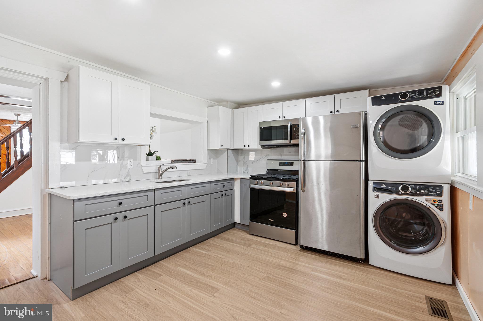 KENSINGTON - Residential