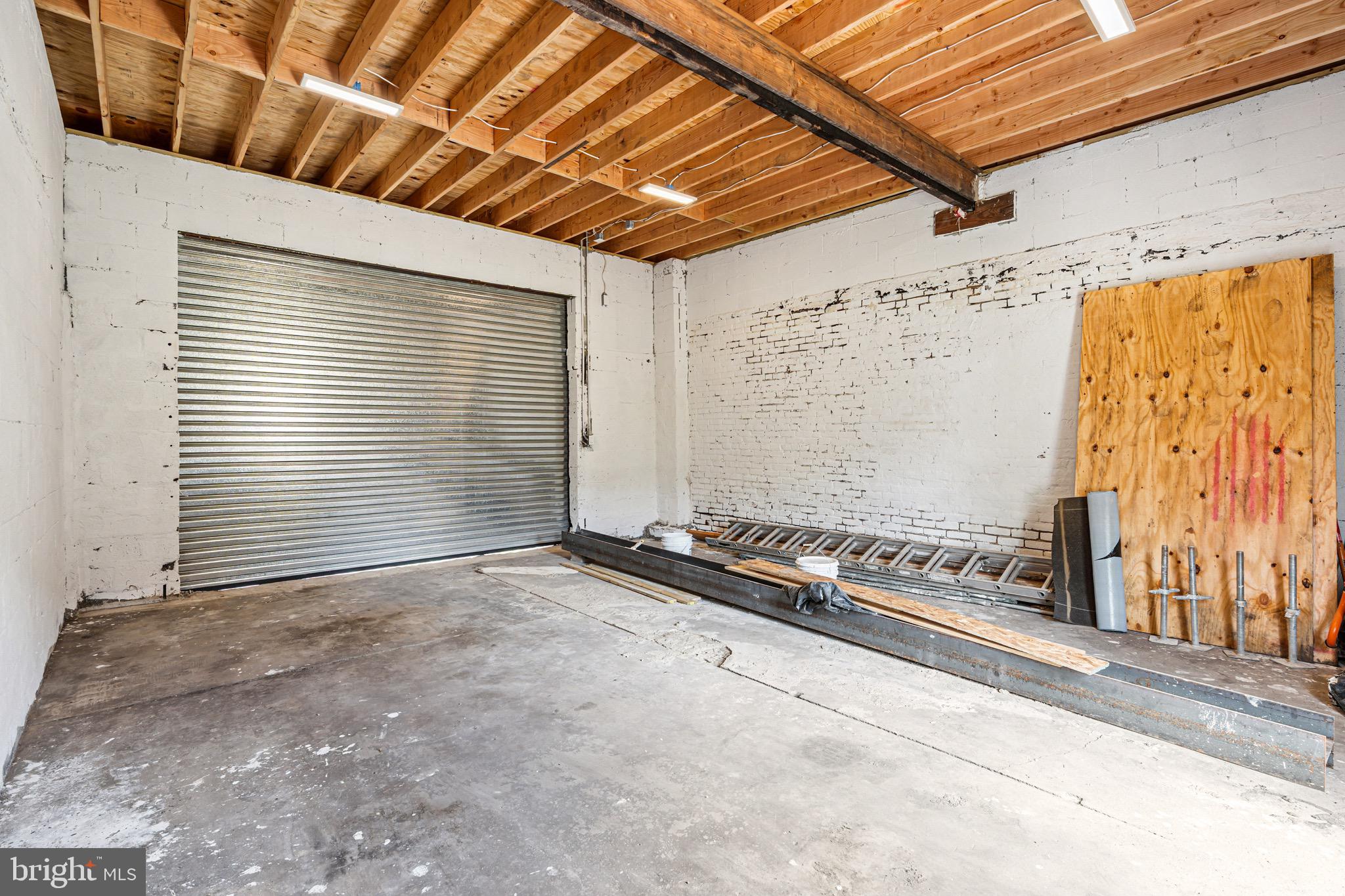 KENSINGTON - Residential