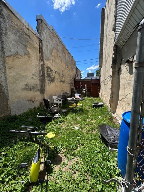 Vacant Land For Sale - 843 N Holly Street<br/> PHILADELPHIA, PA 19104