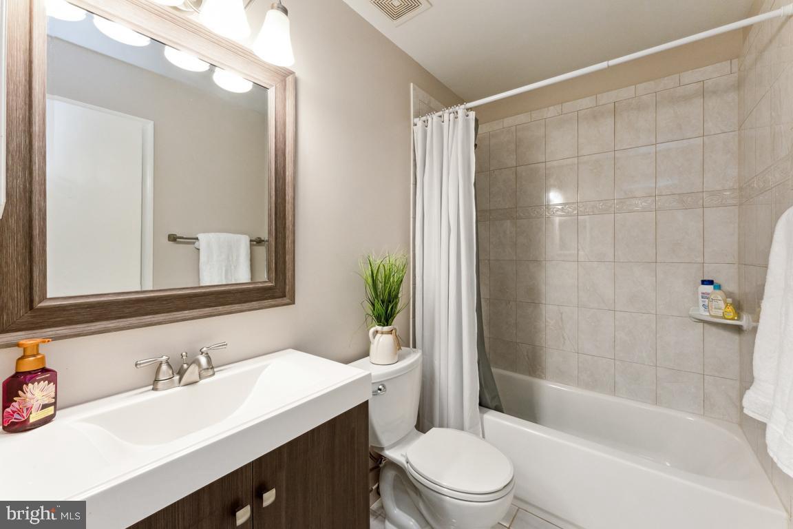 DAMASCUS PARK - Residential