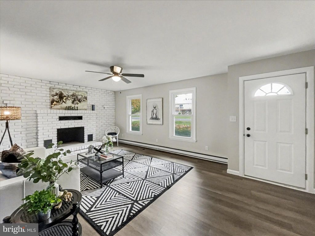 Photo of 91 Sunset Drive, HANOVER, PA 17331 (MLS # PAYK2092532)