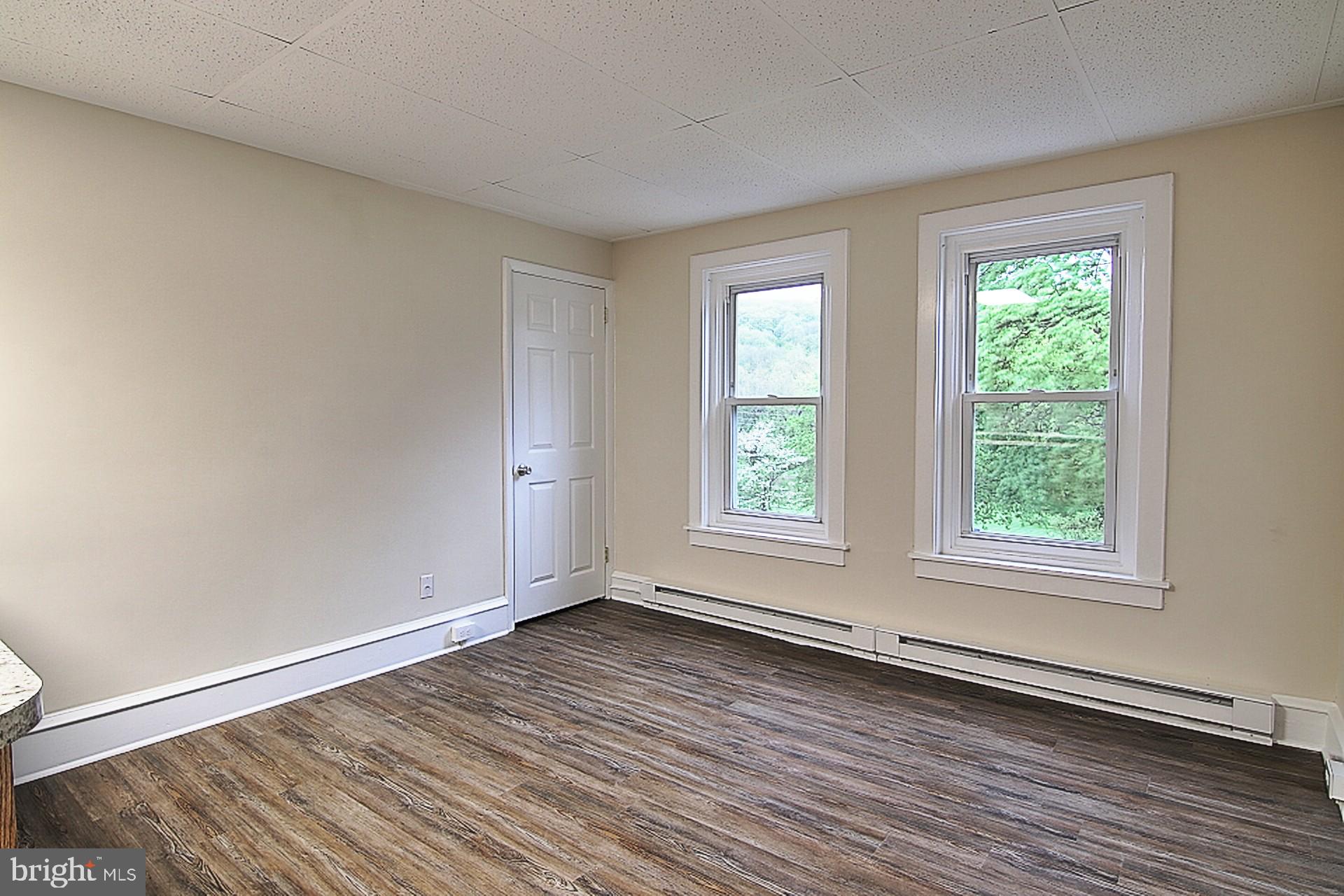 658 S READING AVENUE 2ND FLOOR