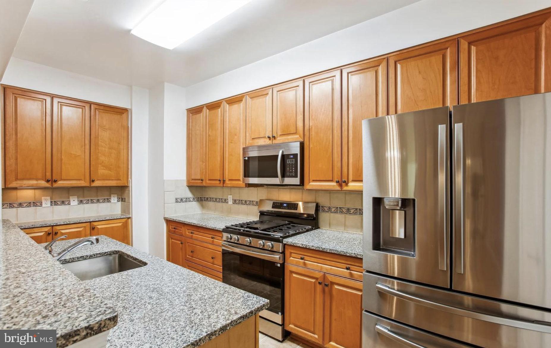 PROVIDENCE SQUARE - Residential Lease