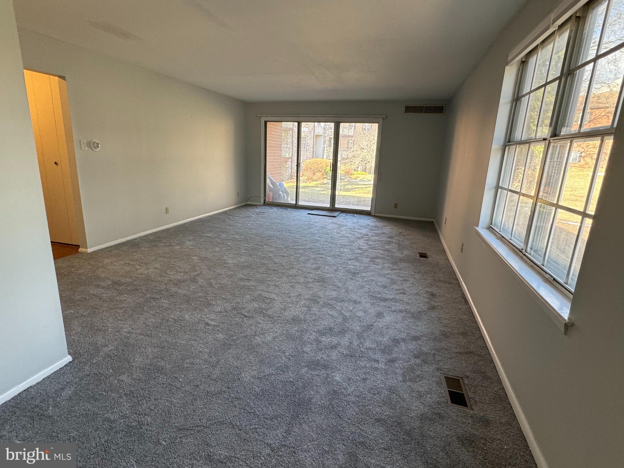 GLENHARDIE - Residential Lease