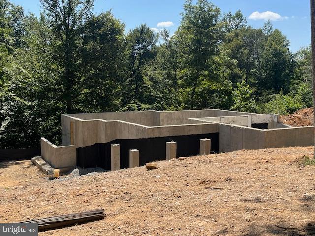 TALL OAKS - Residential