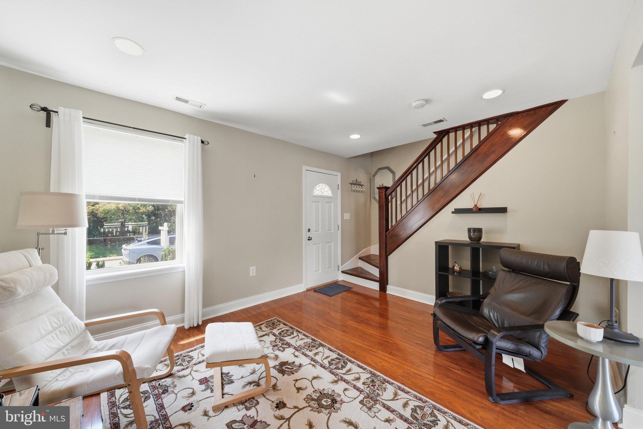 33 EASTSHIP ROAD