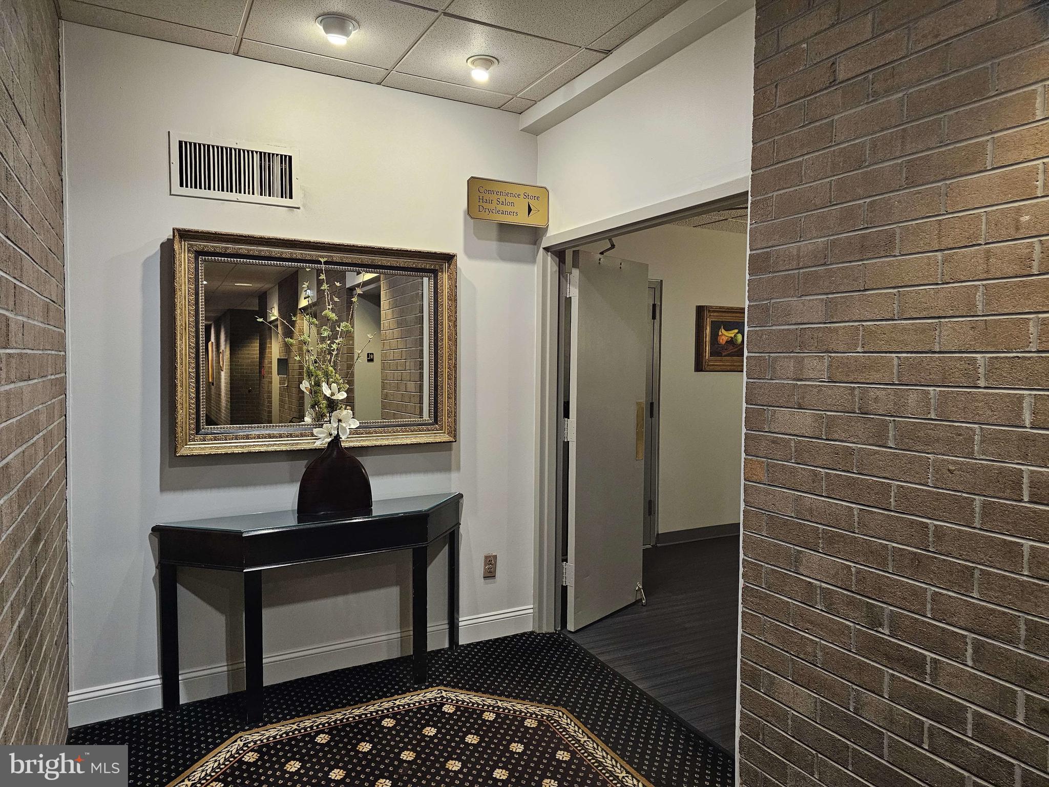 REGENCY AT MCLEAN - Residential