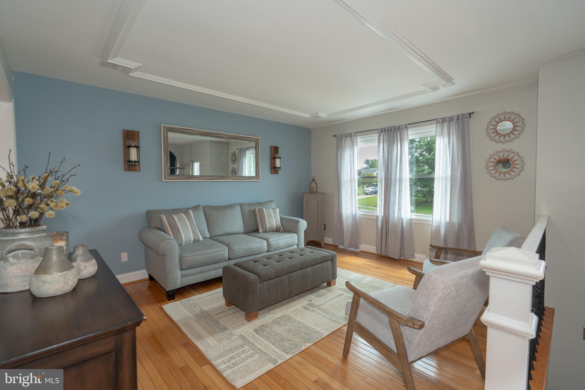 3809 HAZEL COURT
