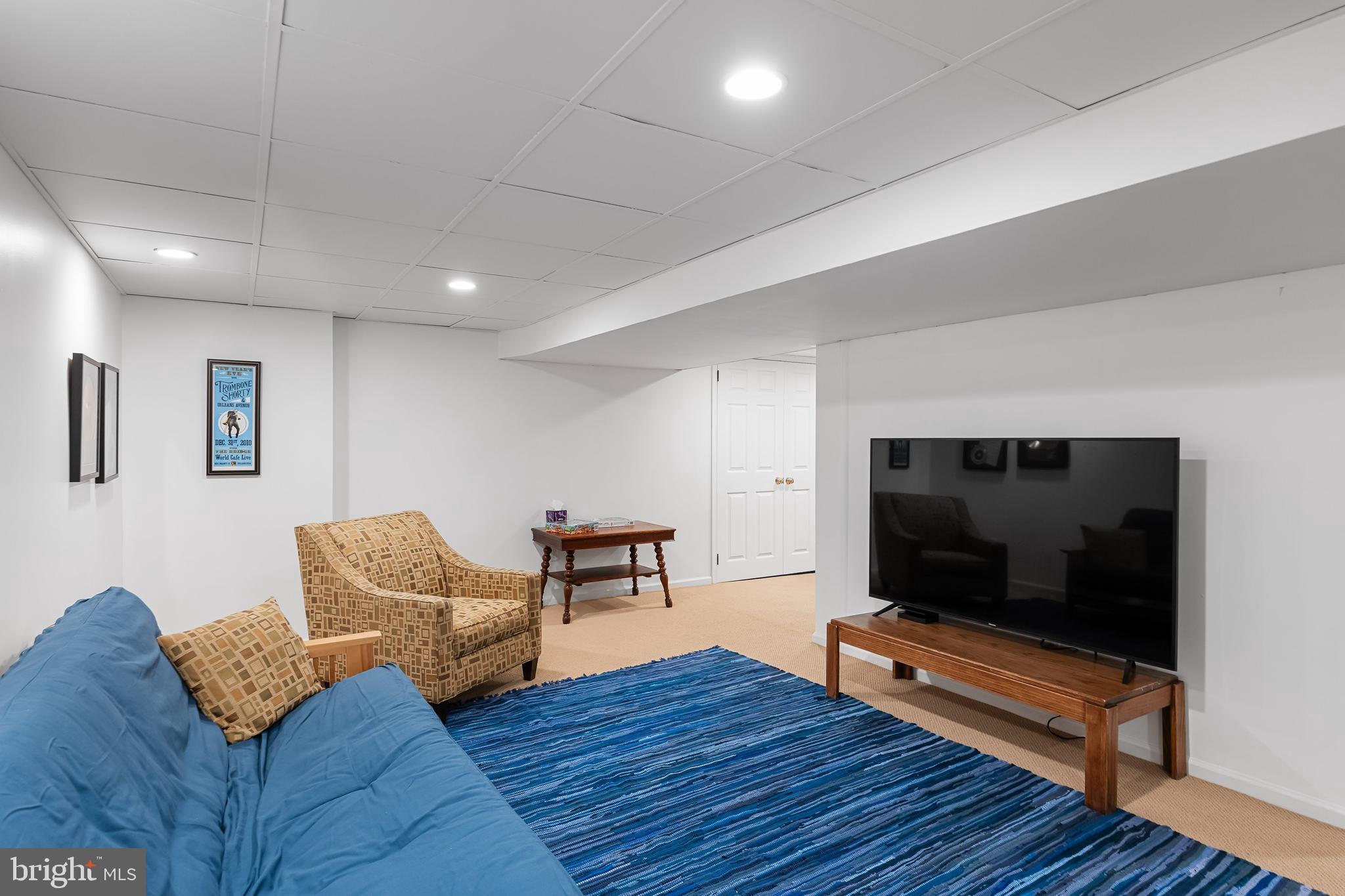 VALENTINE ESTS - Residential