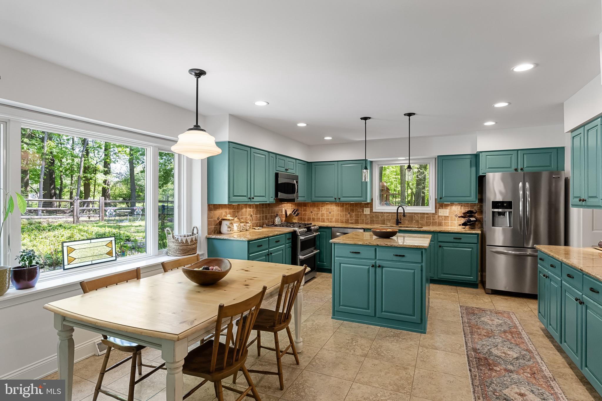 VALENTINE ESTS - Residential