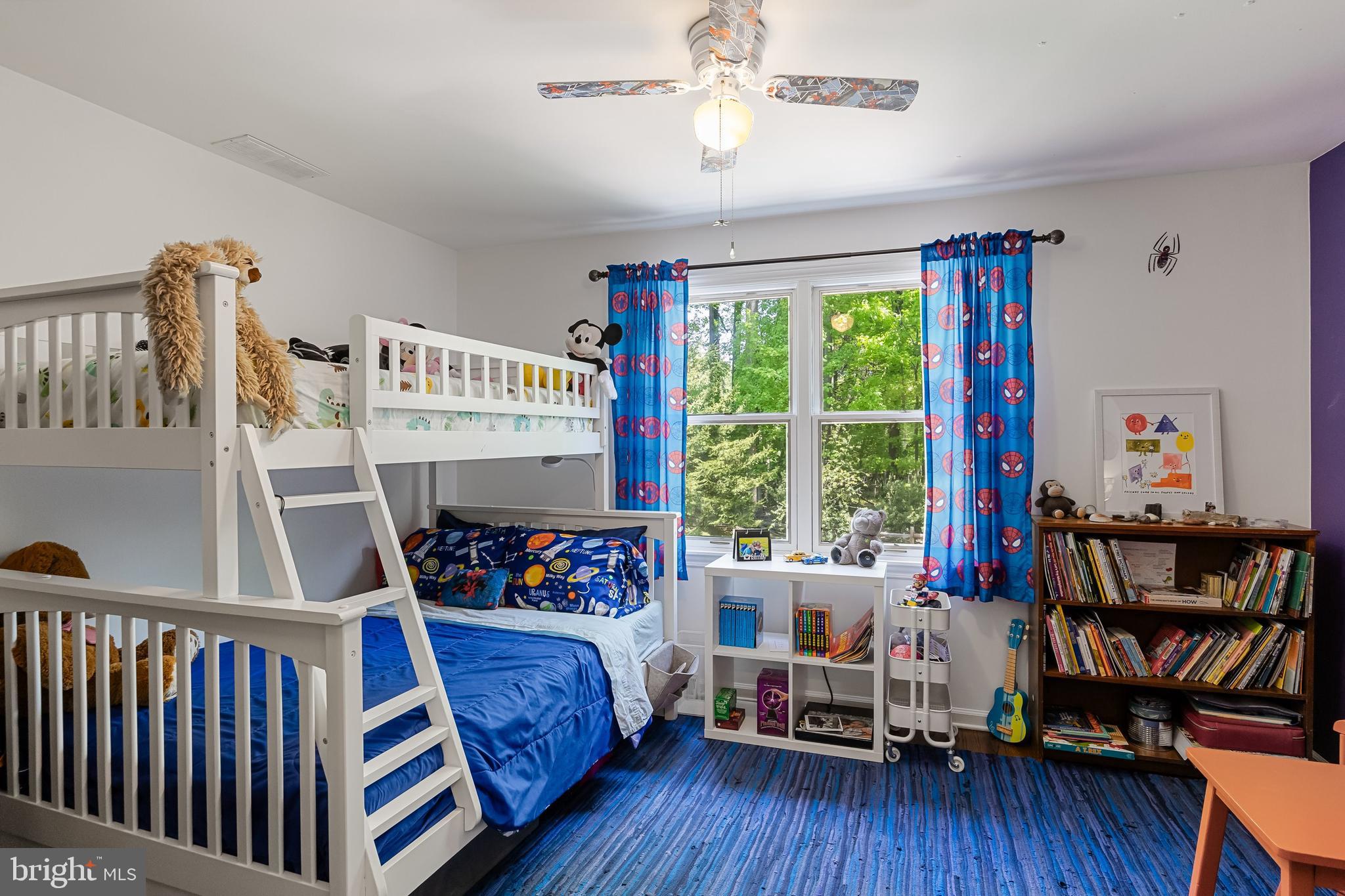 VALENTINE ESTS - Residential